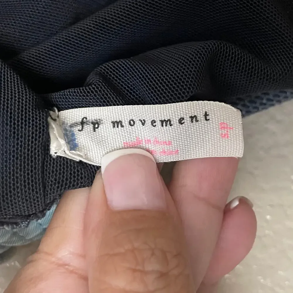 Free People Movement Sports Bra Womens‎ Small Gray Blue Oasis Tank Tie Dye Gym